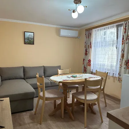 Sea Lena Apartment *