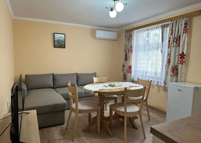 Sea Lena Apartment *